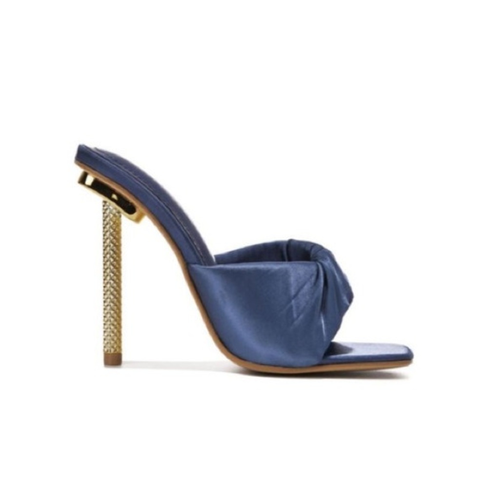 🔥Cape Robbin Quin Satin Blue High Heel Slip On Sandals Mules Women's Size 6